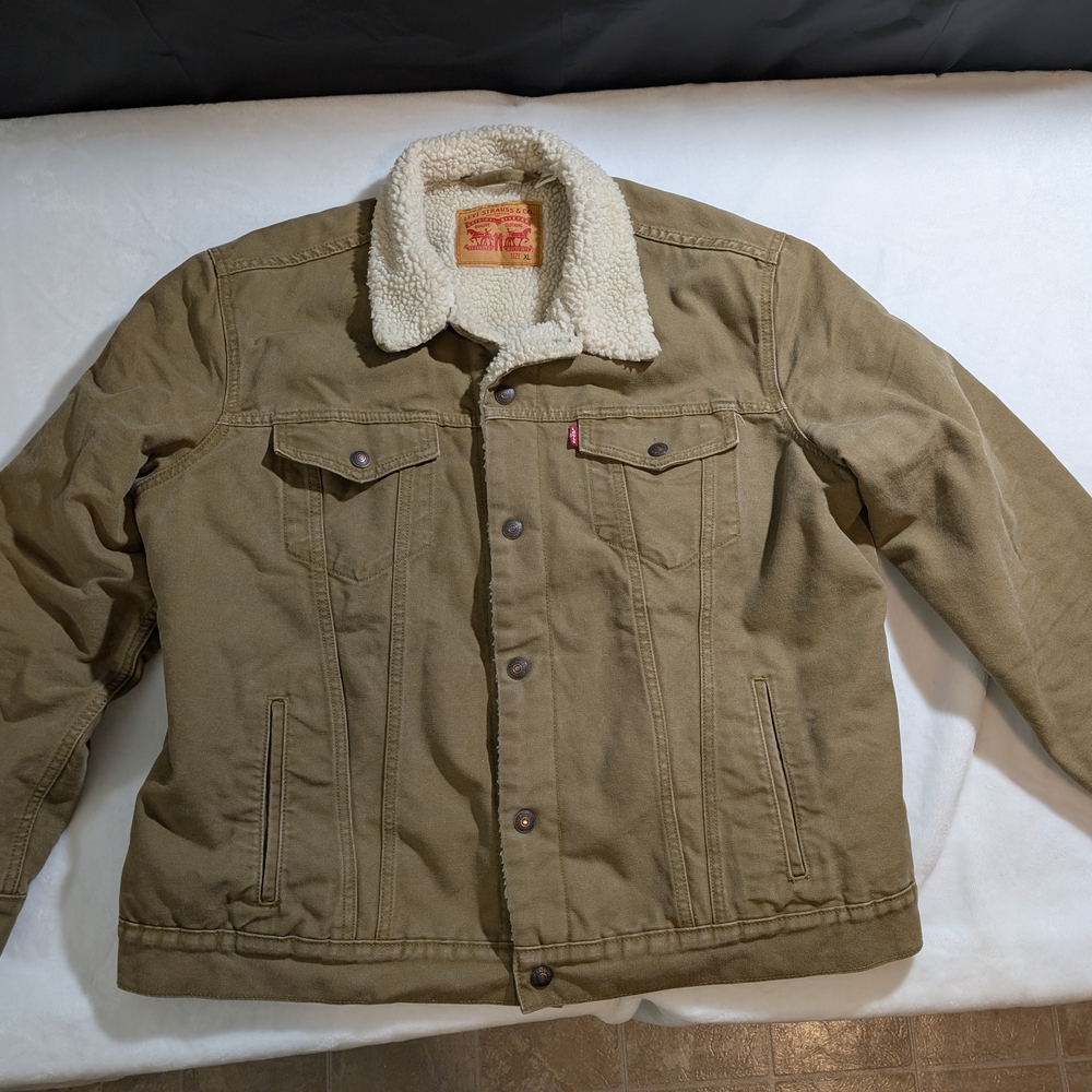 Levi's Men's Tan Sherpa Jacket
